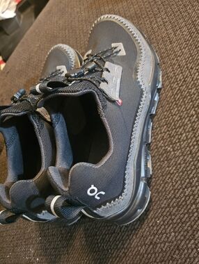 ON Cloudaway Women's Trainers Size 8.5 Sports Gym Fitness Running Black Shoes